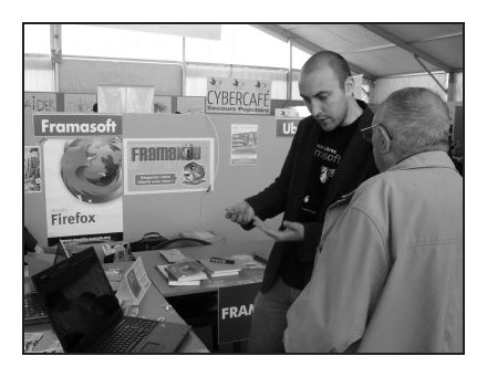 pierre-yves-gosset_framasoft_fete-humanite-2008.jpg, déc. 2008 pierre-yves-gosset_framasoft_fete-humanite-2008.jpg